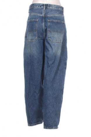 Дамски дънки Bershka, Размер M, Цвят Син, Цена 15,00 €