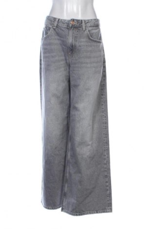 Damen Jeans Bershka, Größe L, Farbe Grau, Preis € 30,99