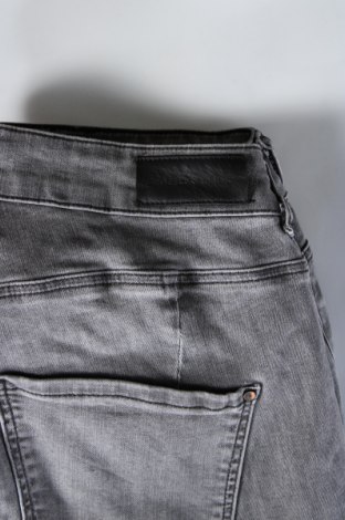 Damen Jeans Fiorella Rubino, Größe XL, Farbe Grau, Preis € 35,99