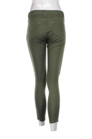Damen Jeans Jacqueline Riu, Größe M, Farbe Grün, Preis 15,00 €