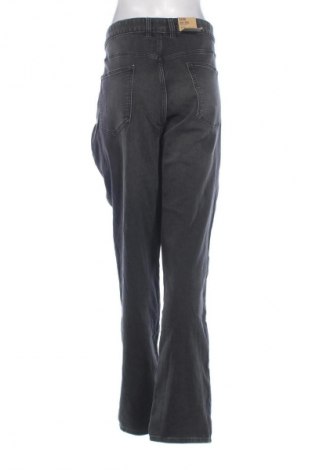 Дамски дънки Kiabi, Размер 4XL, Цвят Сив, Цена 11,24 €