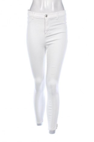 Damskie jeansy LCW, Rozmiar M, Kolor Biały, Cena 80,38 zł