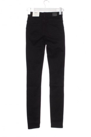 Női farmernadrág ONLY, Méret XS, Szín Fekete, Ár 19 749 Ft