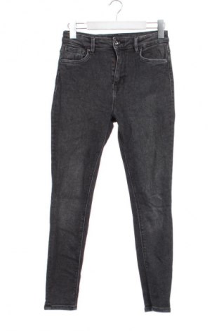 Damskie jeansy ONLY, Rozmiar XS, Kolor Szary, Cena 33,99 zł
