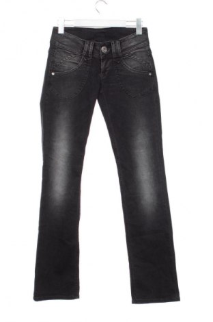 Дамски дънки Pepe Jeans, Размер S, Цвят Черен, Цена 15,84 €