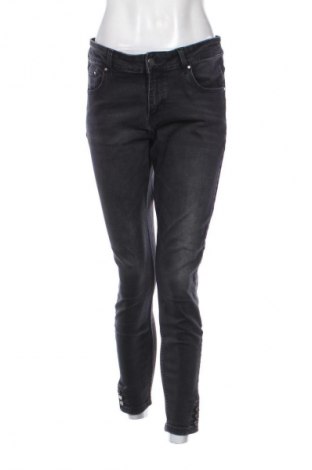 Blugi de femei Reserved, Mărime M, Culoare Negru, Preț 55,99 Lei