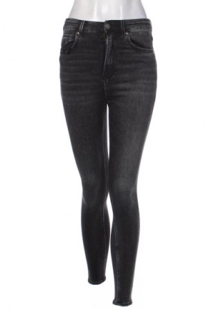 Damen Jeans Stradivarius, Größe S, Farbe Schwarz, Preis € 11,99