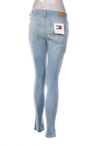 Дамски дънки Tommy Jeans, Размер M, Цвят Син, Цена 86,91 €