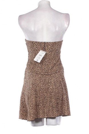 Női rövid overál Bershka, Méret L, Szín Sokszínű, Ár 15 919 Ft