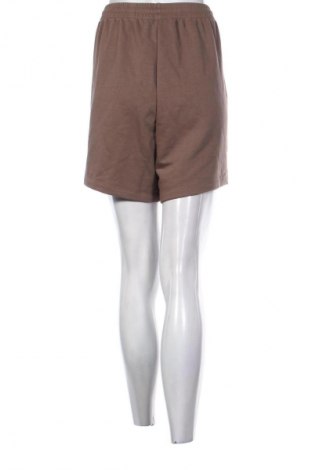 Női rövidnadrág Adidas, Méret L, Szín Barna, Ár 19 749 Ft