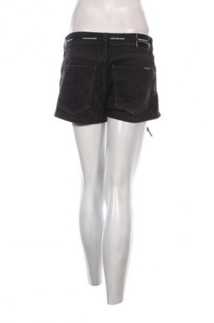 Дамски къс панталон Calvin Klein Jeans, Размер M, Цвят Черен, Цена 25,00 €