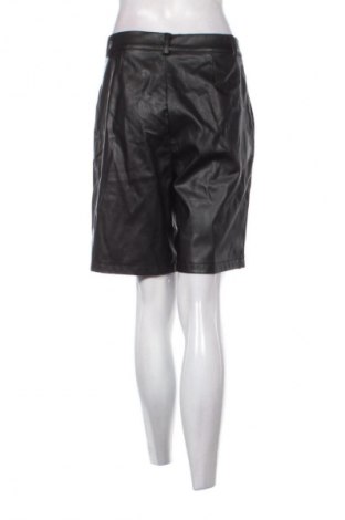 Női rövidnadrág Fisherfield, Méret M, Szín Fekete, Ár 4 132 Ft