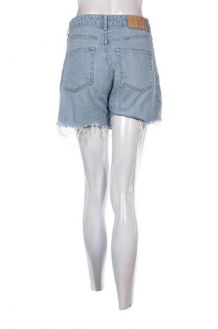 Дамски къс панталон H&M, Размер M, Цвят Син, Цена 10,00 €