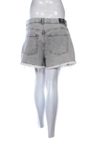 Damen Shorts H&M Divided, Größe XL, Farbe Grau, Preis € 10,00