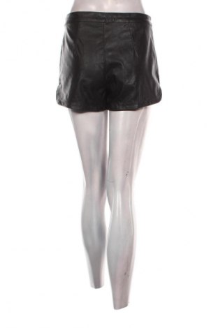 Γυναικείο κοντό παντελόνι H&M Divided, Μέγεθος M, Χρώμα Μαύρο, Τιμή 5,99 €