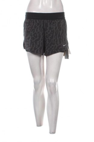 Női rövidnadrág Nike, Méret S, Szín Sokszínű, Ár 15 889 Ft
