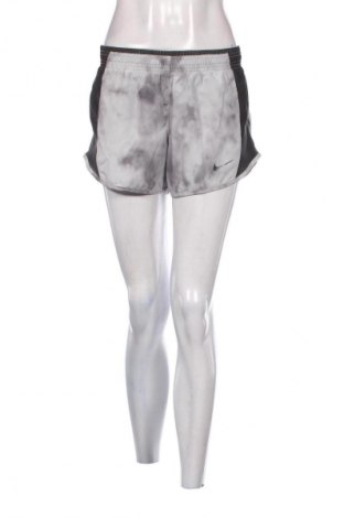 Női rövidnadrág Nike, Méret S, Szín Sokszínű, Ár 7 172 Ft