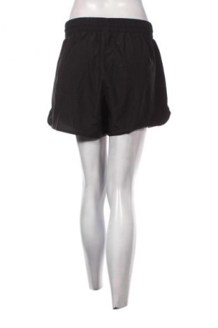 Női rövidnadrág PUMA, Méret XL, Szín Fekete, Ár 5 219 Ft