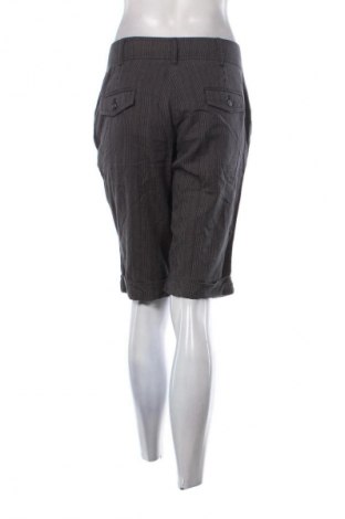 Damen Shorts Pia Jessen, Größe L, Farbe Mehrfarbig, Preis € 8,99