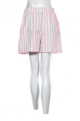 Дамски къс панталон Reserved, Размер M, Цвят Многоцветен, Цена 15,92 €