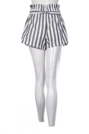 Damen Shorts SHEIN, Größe M, Farbe Mehrfarbig, Preis € 10,00