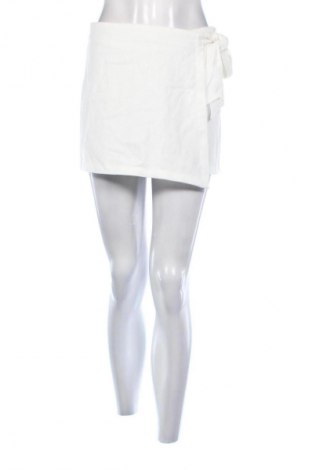 Damen Shorts Sinsay, Größe S, Farbe Weiß, Preis € 15,00