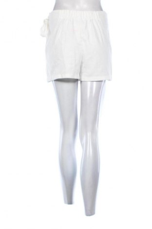 Damen Shorts Sinsay, Größe S, Farbe Weiß, Preis € 15,00
