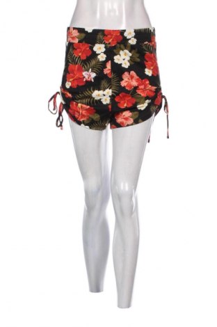 Damen Shorts Terranova, Größe M, Farbe Mehrfarbig, Preis € 16,00