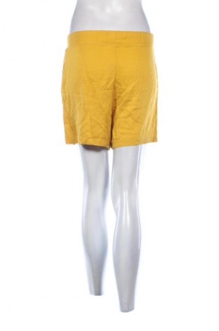 Дамски къс панталон Unbranded, Размер S, Цвят Жълт, Цена 10,00 €