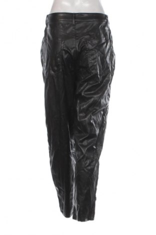 Дамски кожен панталон H&M Divided, Размер L, Цвят Черен, Цена 38,85 €