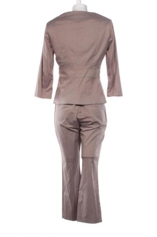 Női öltöny Ariston S, Méret M, Szín Barna, Ár 18 595 Ft