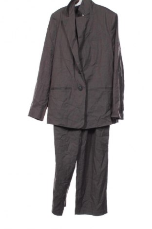 Дамски костюм Unbranded, Размер XS, Цвят Сив, Цена 44,99 €