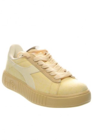 Дамски обувки Adidas, Размер 40, Цвят Жълт, Цена 96,12 €