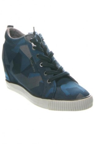 Дамски обувки Calvin Klein Jeans, Размер 40, Цвят Многоцветен, Цена 39,06 €