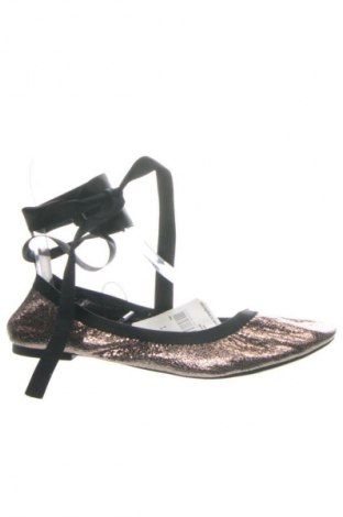 Дамски обувки Jennyfer, Размер 39, Цвят Многоцветен, Цена 37,40 €