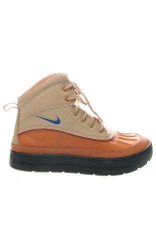 Дамски обувки Nike, Размер 37, Цвят Многоцветен, Цена 122,89 €