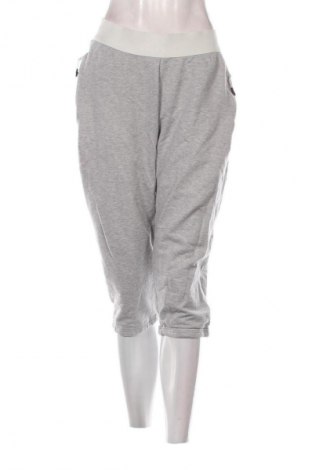 Дамски панталон Adidas, Размер XL, Цвят Сив, Цена 28,00 €