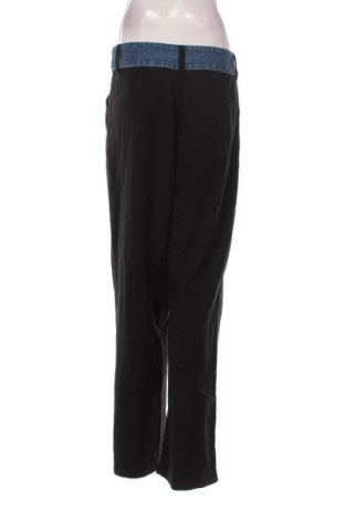 Női nadrág Desigual, Méret L, Szín Fekete, Ár 15 049 Ft