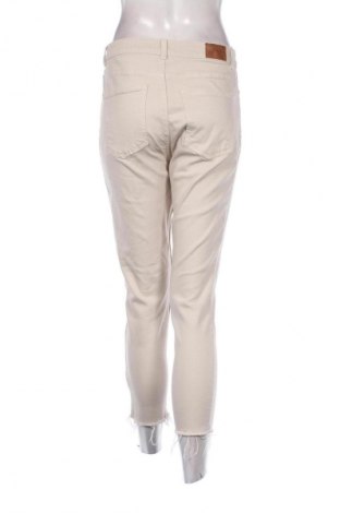 Дамски панталон ONLY, Размер M, Цвят Бежов, Цена 14,00 €