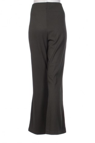 Damenhose ONLY Carmakoma, Größe XL, Farbe Grün, Preis € 9,99