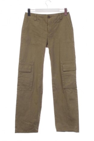 Damenhose Pull&Bear, Größe M, Farbe Grün, Preis € 14,77