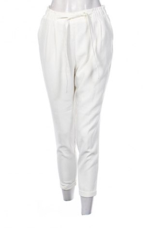 Damenhose Stradivarius, Größe M, Farbe Weiß, Preis € 11,99