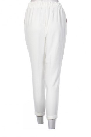 Damenhose Stradivarius, Größe M, Farbe Weiß, Preis € 11,99
