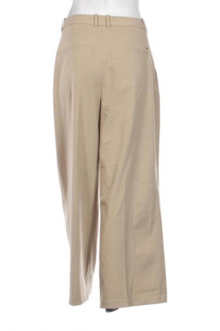 Дамски панталон Tommy Hilfiger, Размер L, Цвят Бежов, Цена 112,48 €