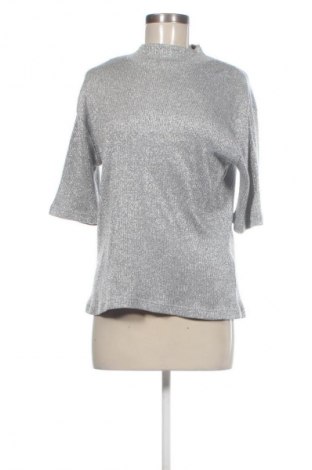 Női pulóver Unbranded, Méret L, Szín Ezüstös, Ár 2 929 Ft