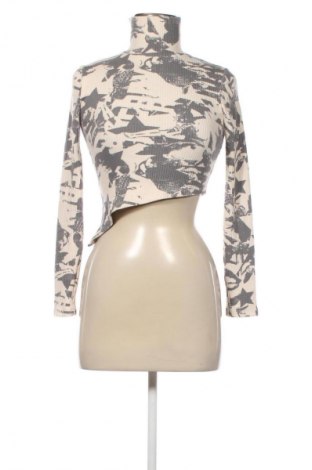 Damen Rollkragen Bershka, Größe M, Farbe Mehrfarbig, Preis € 6,99