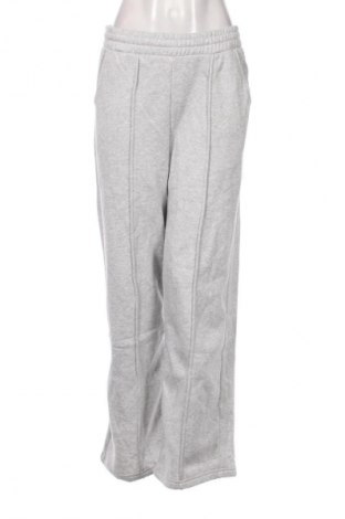 Női sport nadrág Bershka, Méret M, Szín Szürke, Ár 11 839 Ft