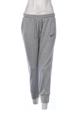 Дамско спортно долнище Nike, Размер S, Цвят Сив, Цена 18,91 €