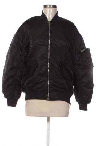 Дамско яке Bershka, Размер XS, Цвят Черен, Цена 12,27 €