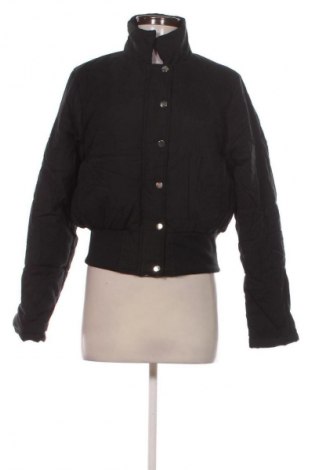 Női dzseki Pretty Little Thing, Méret M, Szín Fekete, Ár 8 849 Ft